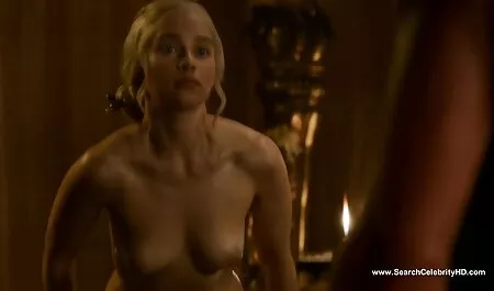 Cô gái tai phim sex nhật bản