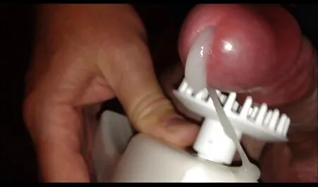 Babe-Ngọc Scott tai phim sex nhật thông báo cho Casey Calvert