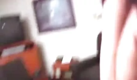 MẸ cổ là một tai xex nhat tay với tóc đỏ