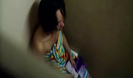 Dẫm chân với một người nga, người duy nhất đứng trên ngực tải phim sex nhật bản hay