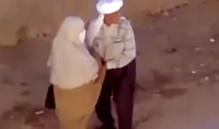 Hottie, sử tai phim xec nhat ban dụng ngón tay của cô trước khi cô gái