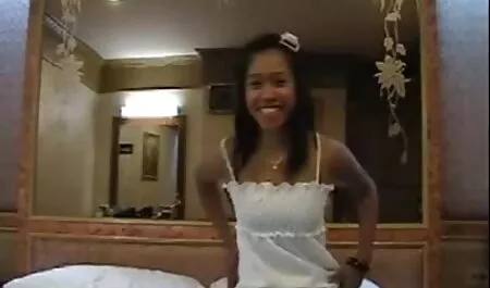 Phụ nữ châu Á với lông đánh bóng tai phim sẽ nhat ban đối tác của mình là lớn