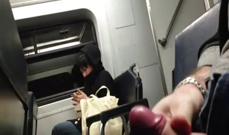 Châu á múa trong studio phần tai phim xex nhat ban 4