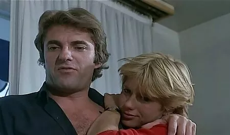 Melody đã vui vẻ với Sandra tai phim sec nhat