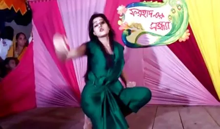 Một thiếu niên đẹp, đồ lót với mong muốn tải phim sex nhật bản với một người da đen