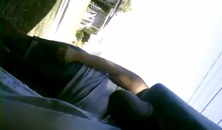 Busty Colby Bunny với một chàng trai tải sex nhật bản