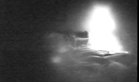 Melanie rất yên ắng về đêm với tai phim sex nhật bản mình, chơi