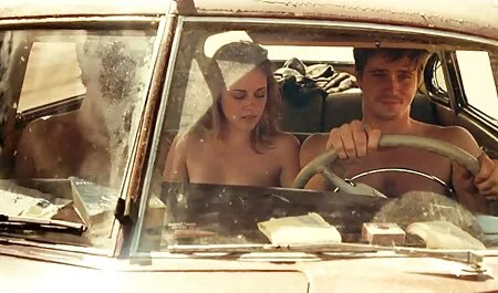 Black4K. Sinh vật tinh tế thưởng thức một thùng trong tai sex nhat ban điên da đen, trắng